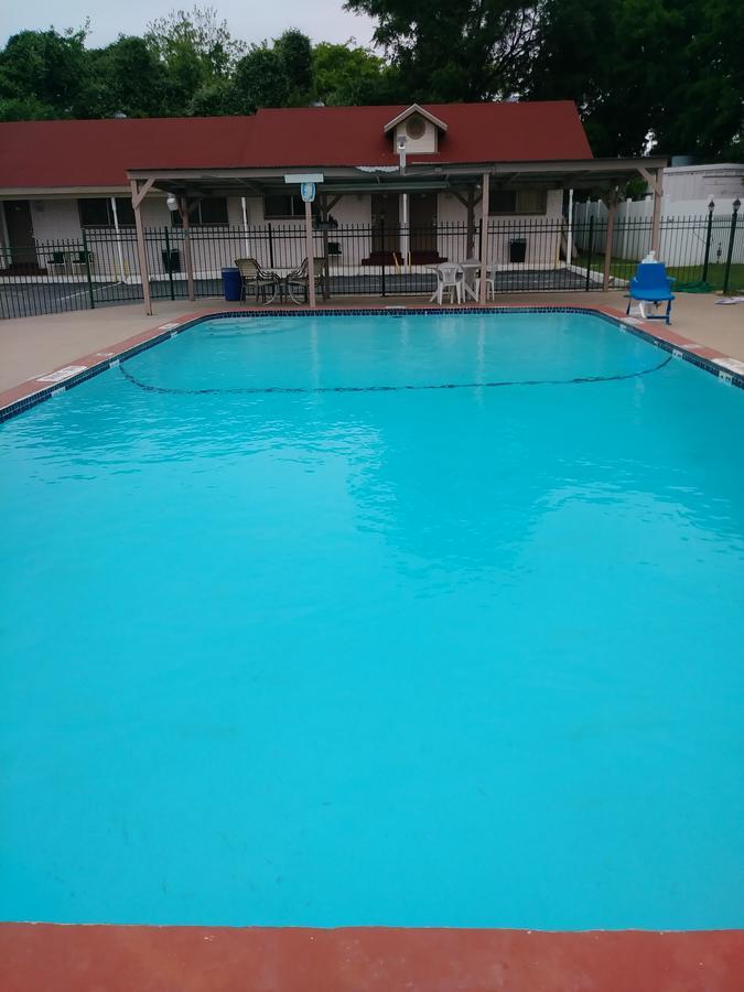 Garden Inn & Suites New Braunfels Bagian luar foto