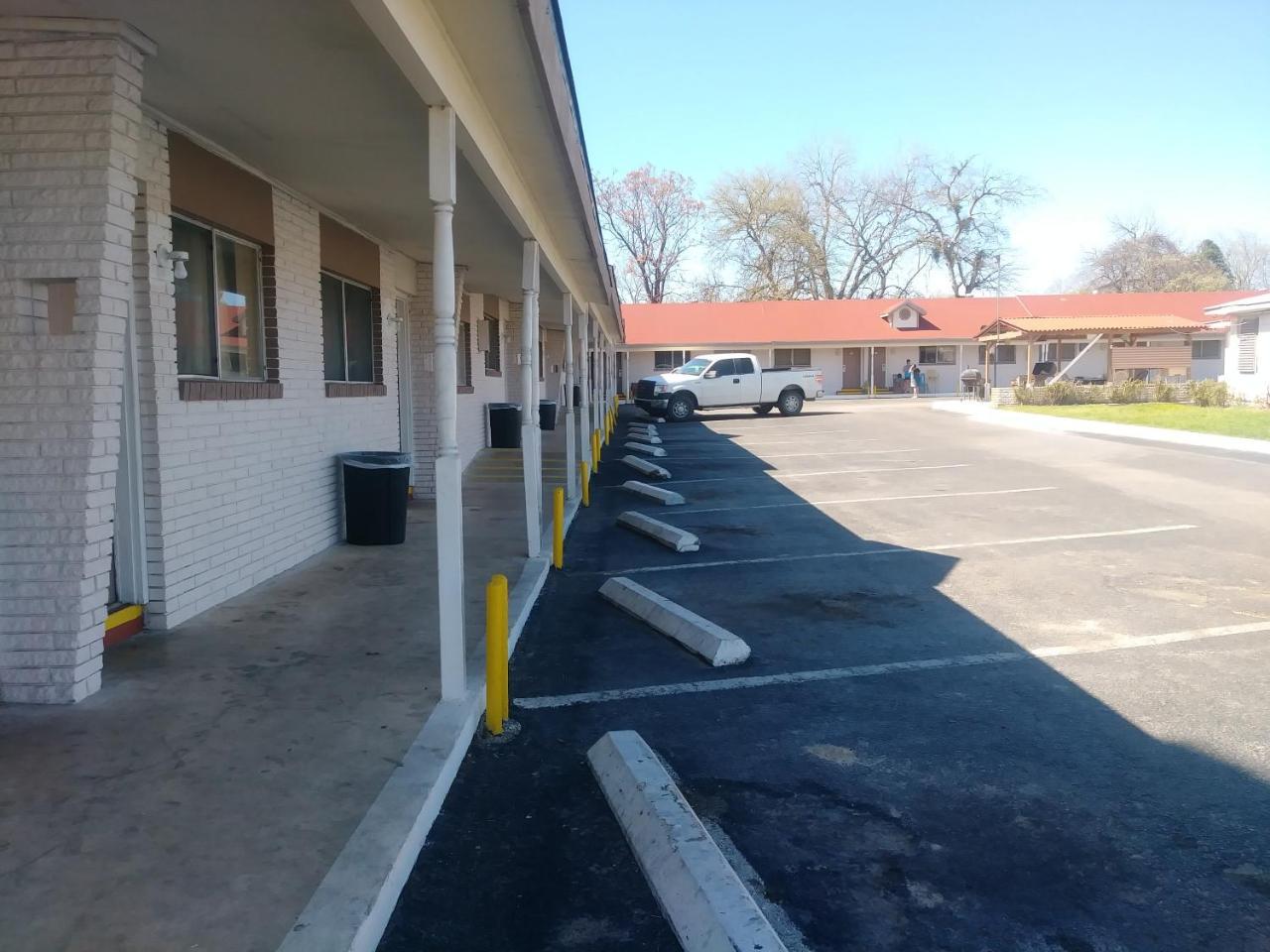 Garden Inn & Suites New Braunfels Bagian luar foto